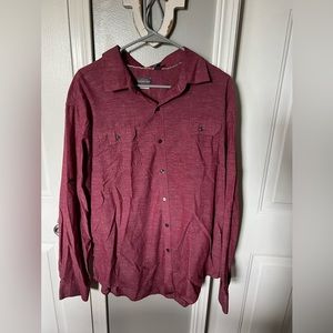 3 Van Heusen XL Button Down Shirts. Worn but good condition.